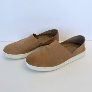 Eileen Fisher Panda washed leather slip-on sneakers in a natural tan, size 10